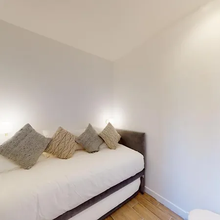 Superb And Cosy 2br In The Heart Of ! 3p Apartment