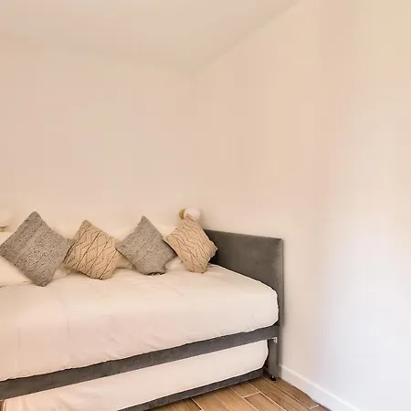 Superb And Cosy 2br In The Heart Of ! 3p Apartment Paris