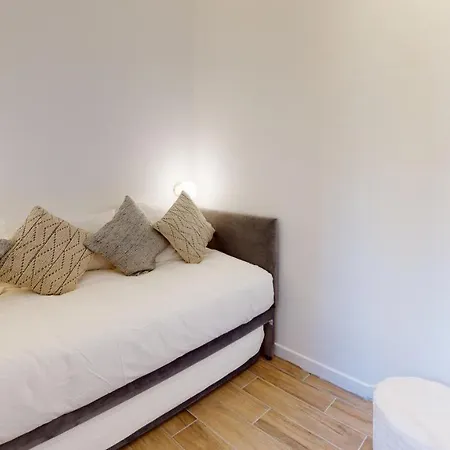 Superb And Cosy 2br In The Heart Of ! 3p Apartamento